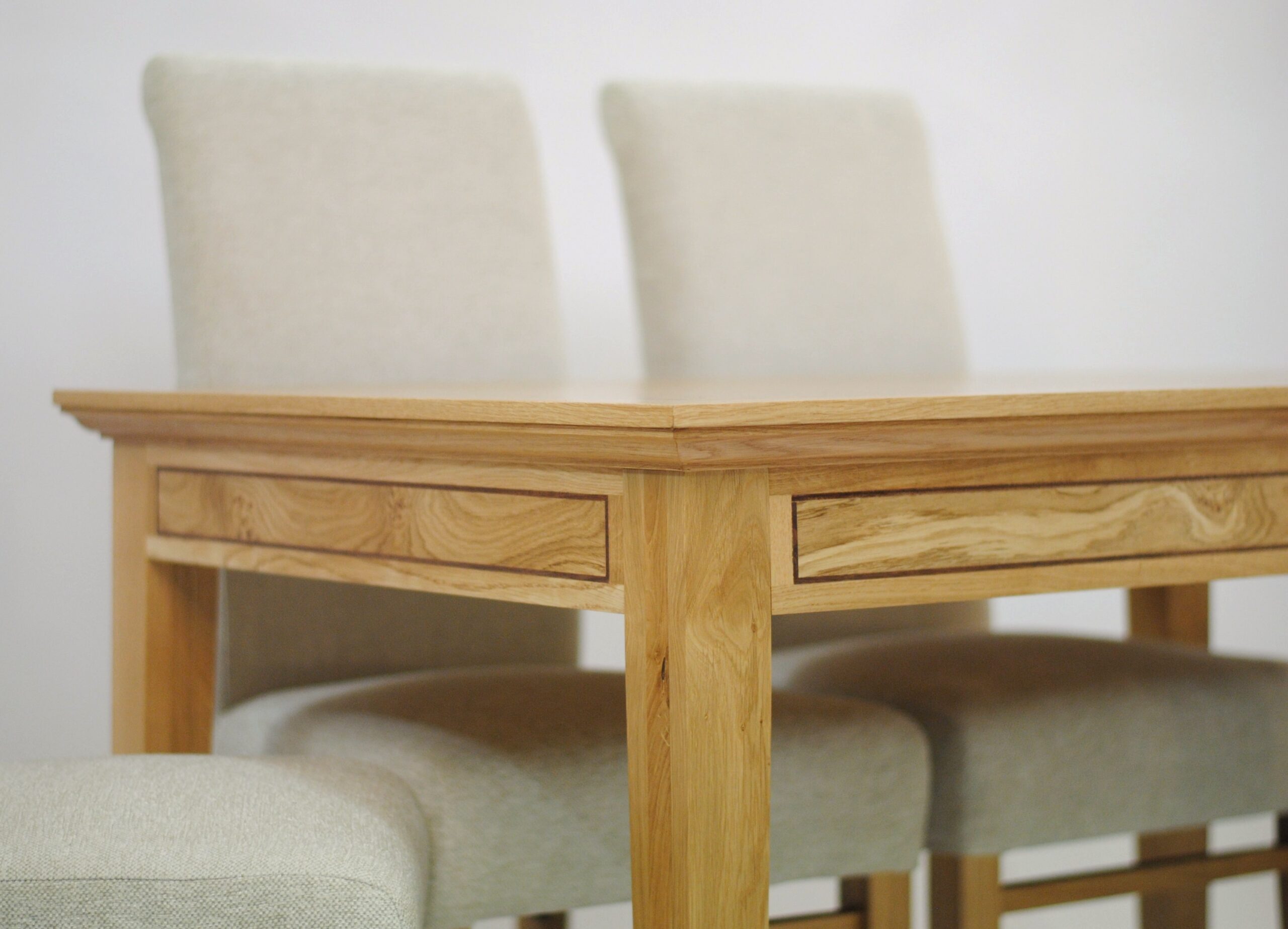 BOW517 Dining Table & 4 Chairs - Image 3